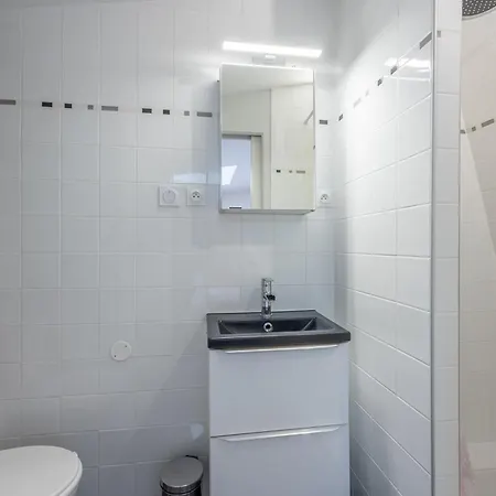 Un Balcon Sur Le Port - Place De Parking * Courseulles-sur-Mer