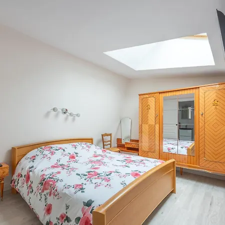 Un Balcon Sur Le Port - Place De Parking Apartmán