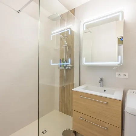 Un Balcon Sur Le Port - Place De Parking Apartmán