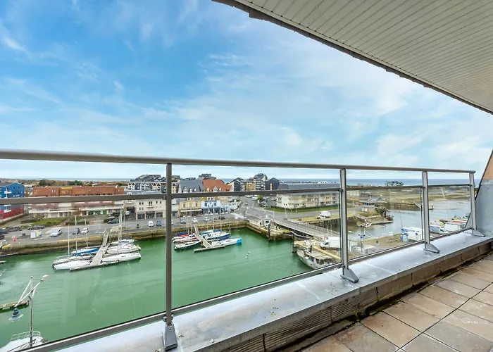 Un Balcon Sur Le Port - Place De Parking *